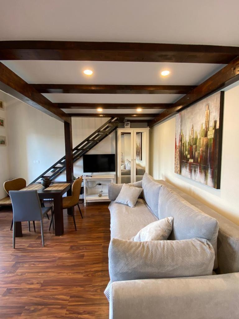 Apartments Emma Биоград на Мору Стая снимка