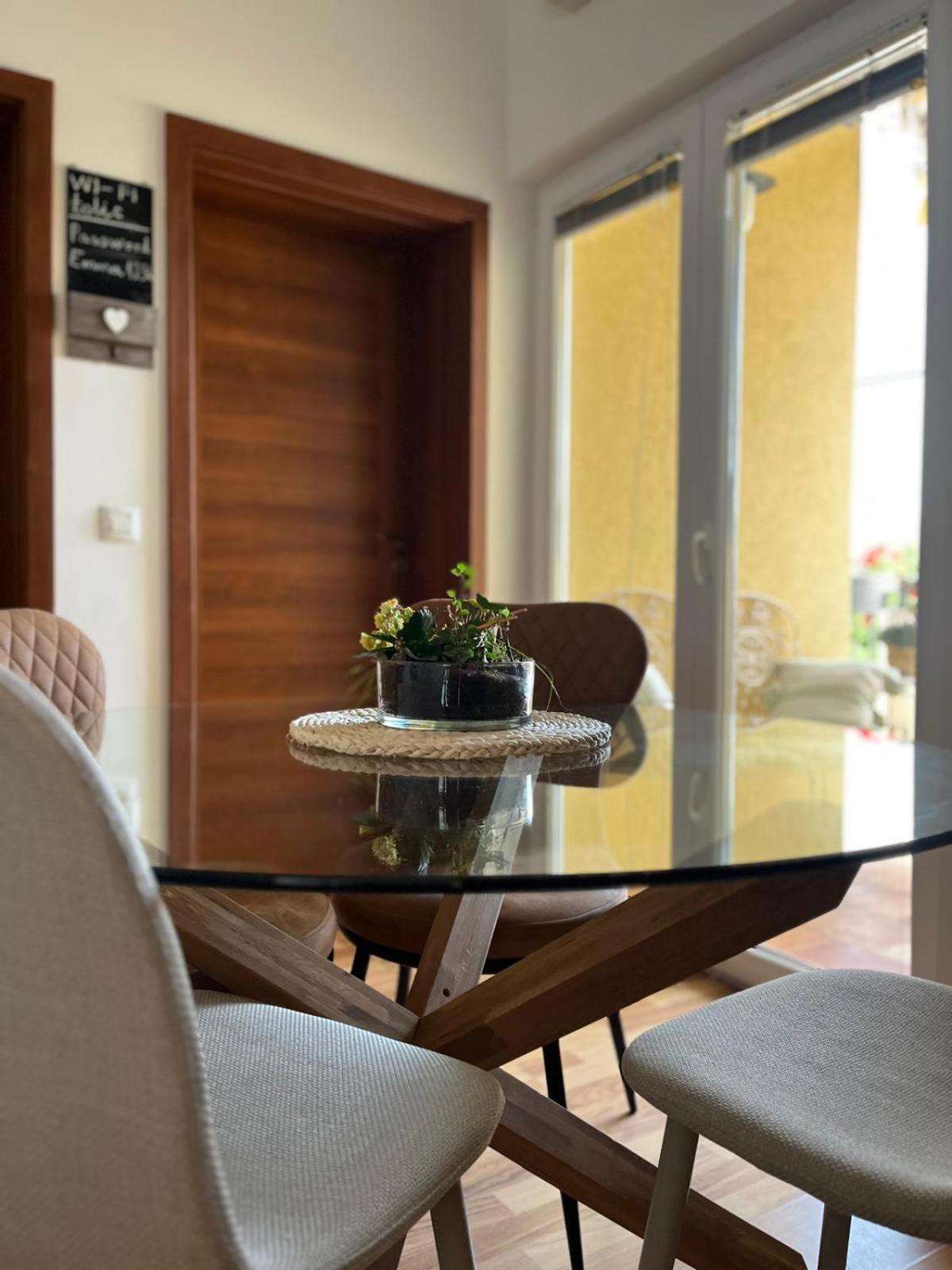 Apartments Emma Биоград на Мору Екстериор снимка