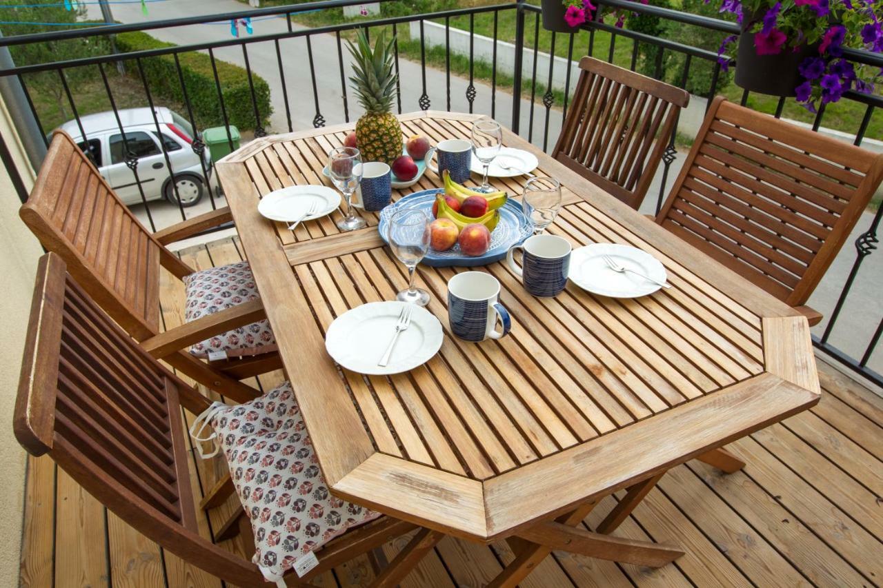 Apartments Emma Биоград на Мору Екстериор снимка