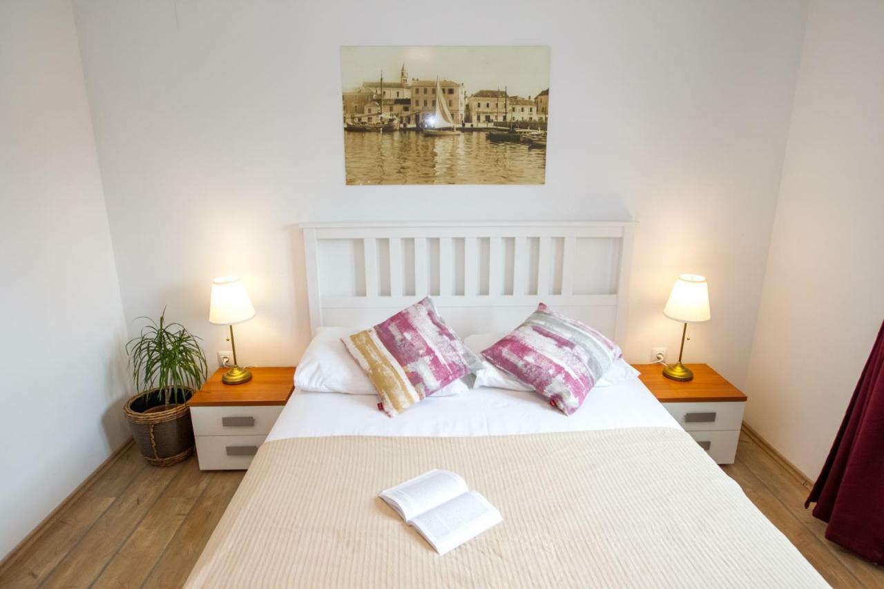 Apartments Emma Биоград на Мору Екстериор снимка