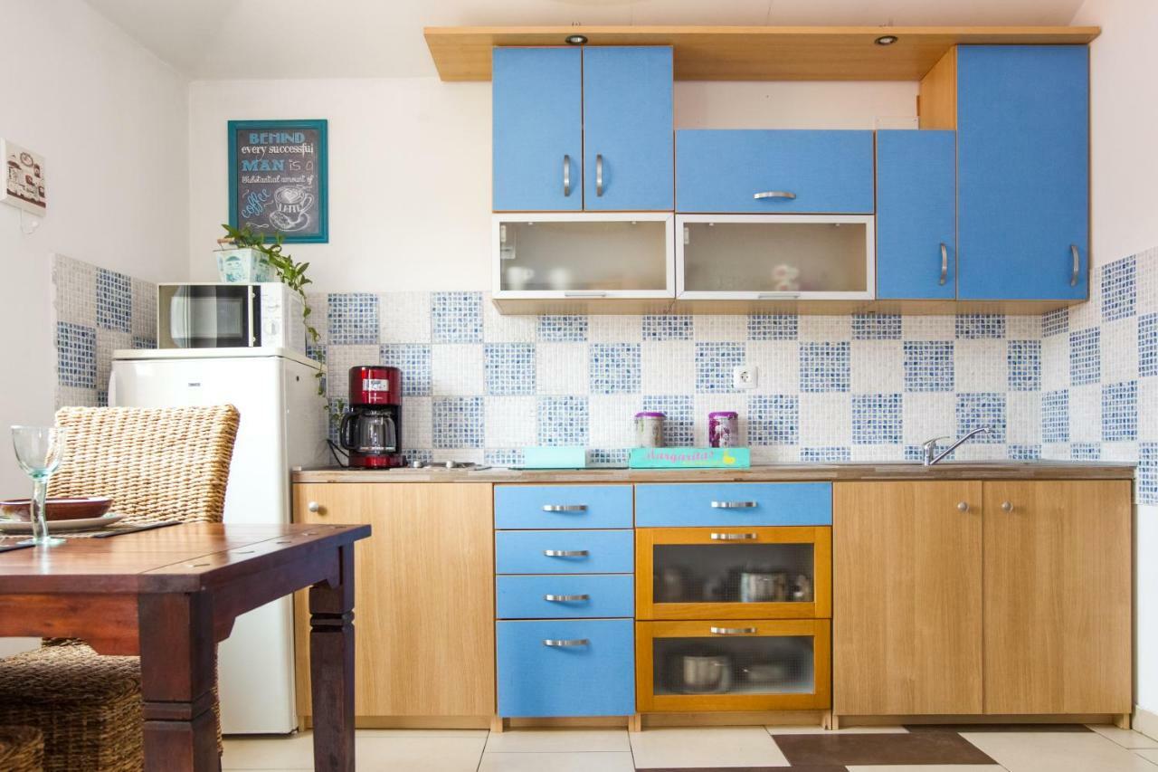 Apartments Emma Биоград на Мору Екстериор снимка