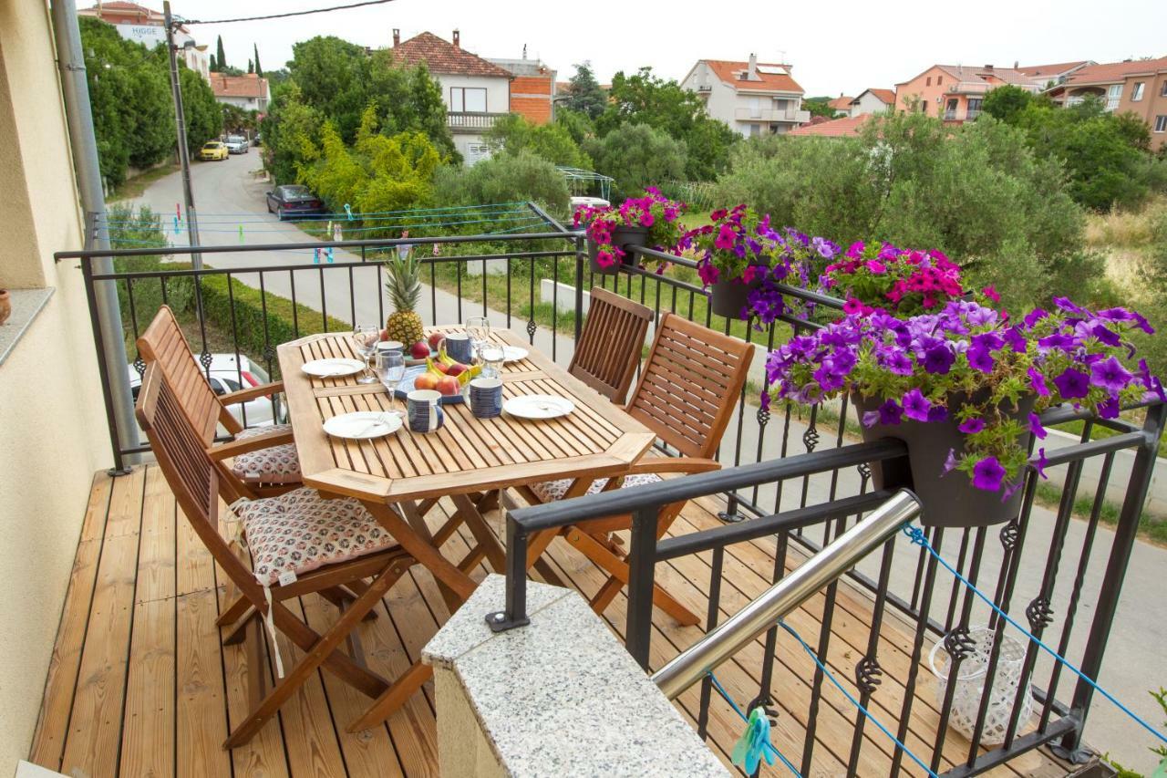 Apartments Emma Биоград на Мору Екстериор снимка