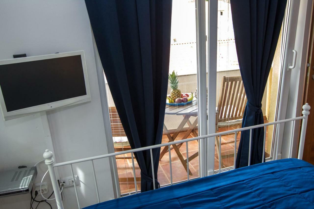 Apartments Emma Биоград на Мору Екстериор снимка