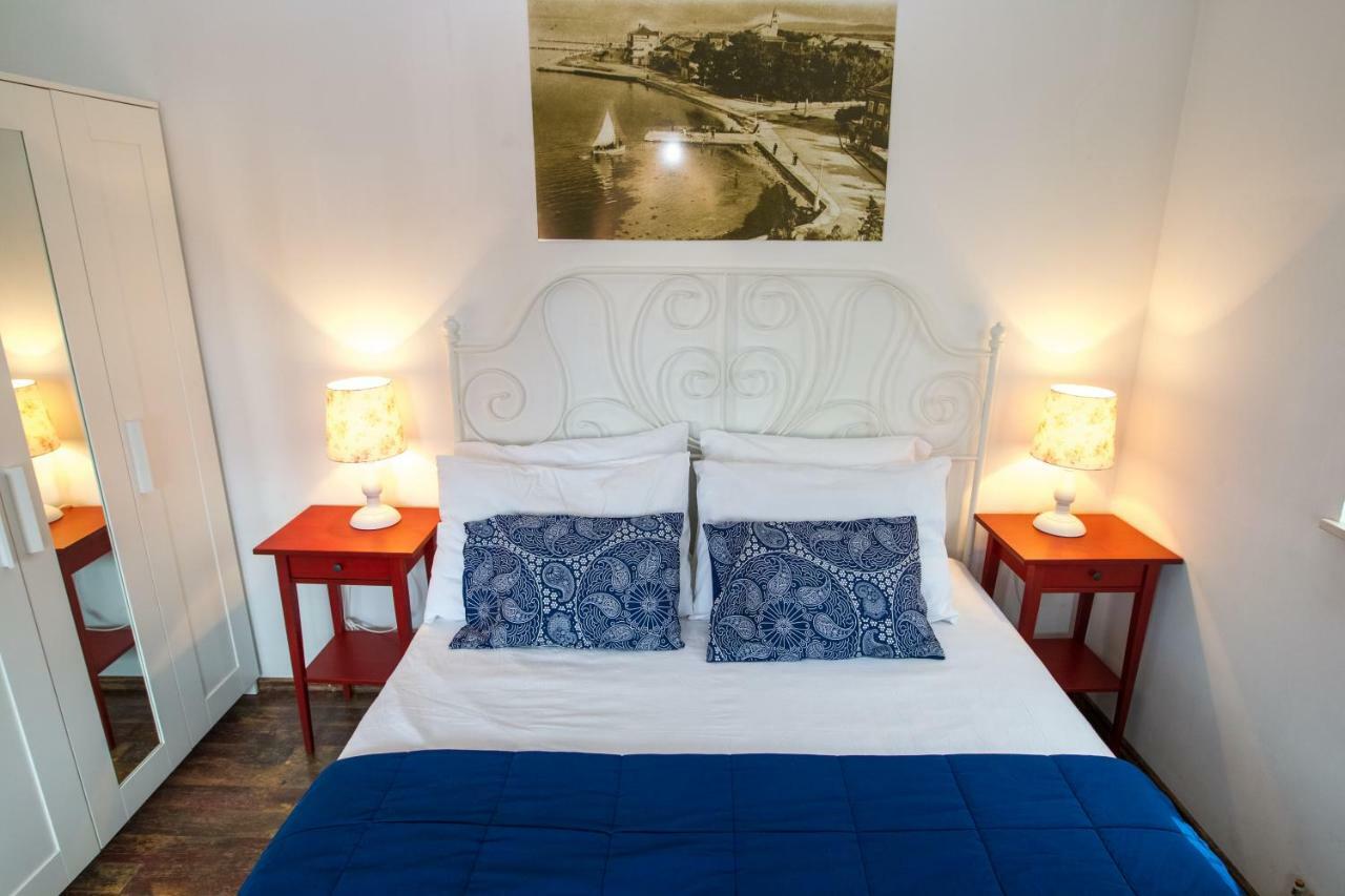 Apartments Emma Биоград на Мору Екстериор снимка